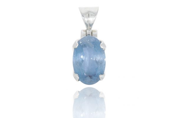 Aquamarine pendant