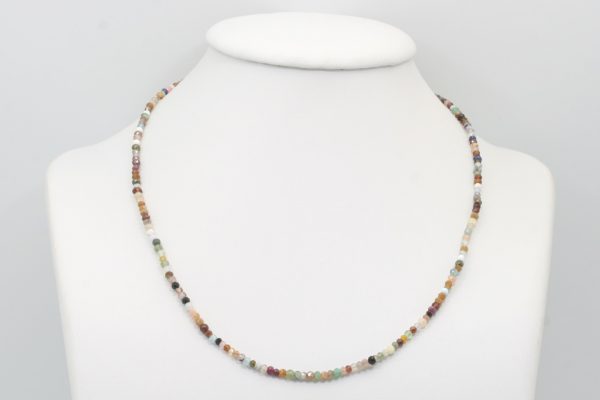 Miscellaneous minerals necklace
