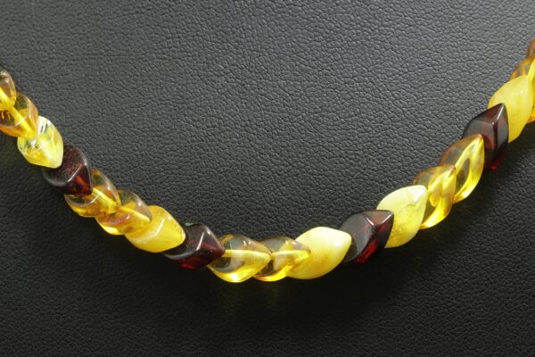 Amber necklace - Image 3