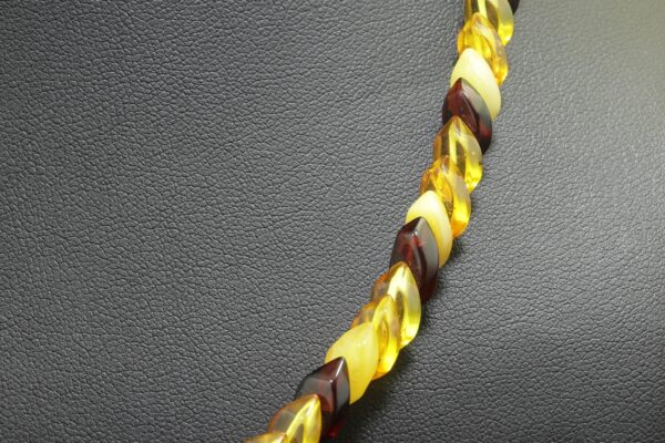 Amber necklace - Image 4