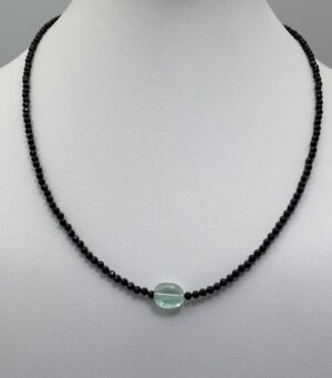 Náhrdelník spinel a fluorit