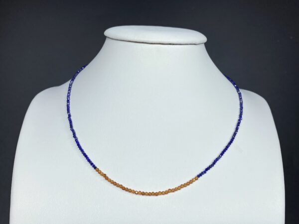 Náhrdelník lapis lazuli a hessonit